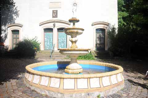 Marienbrunnen - Benediktinerkloster Sankt Wigberti in Werningshausen