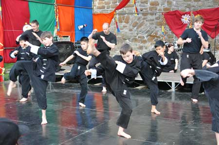 Karatekunstschule Vo Dao Vietnam zum Frühlingsfest Petersberg