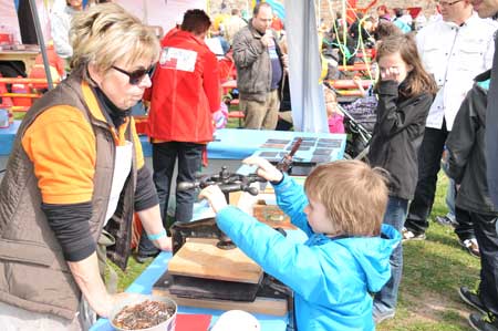 Linolschnitt Frühlingsfest Lernort Petersberg Erfurt